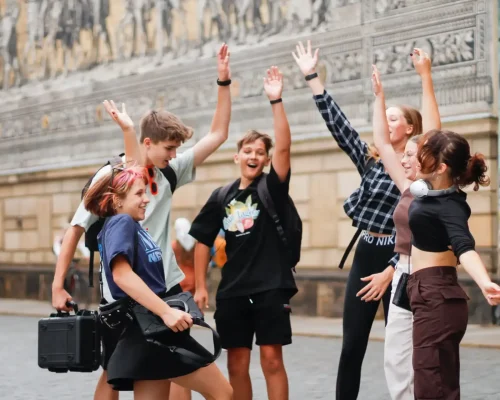 Schüler haben Erfolg beim Outdoor Escape und freuen sich